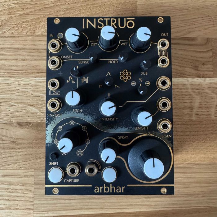 Instruo Arbhar (moduł eurorack, granular)