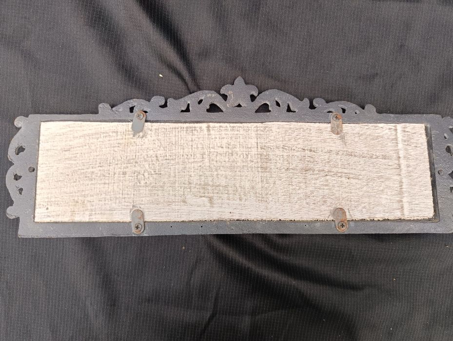 Stalowa ozdobna ścienna