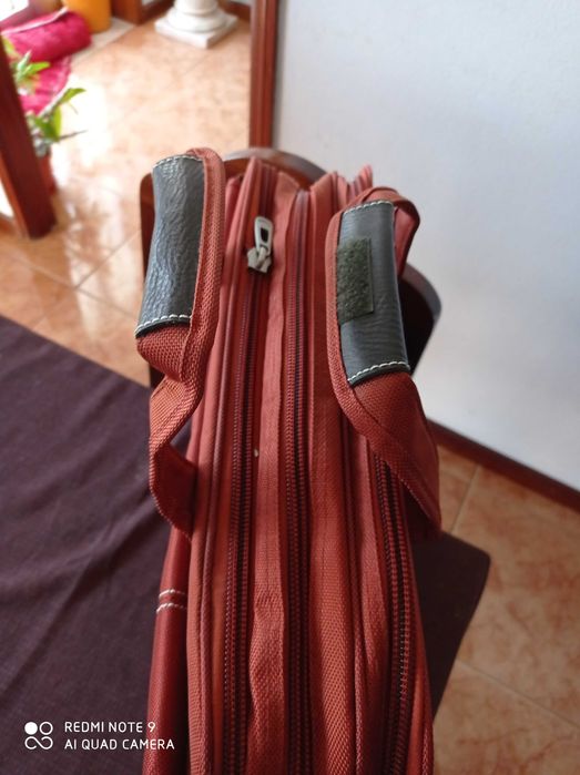 Pasta de trabalho/ PC e multiusos