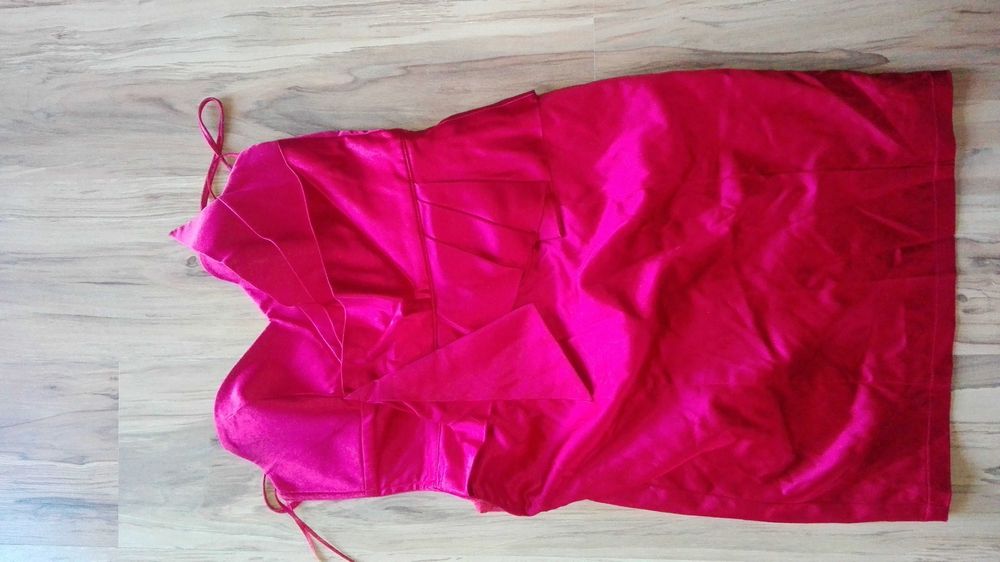 Sukienki rozm. 38-40