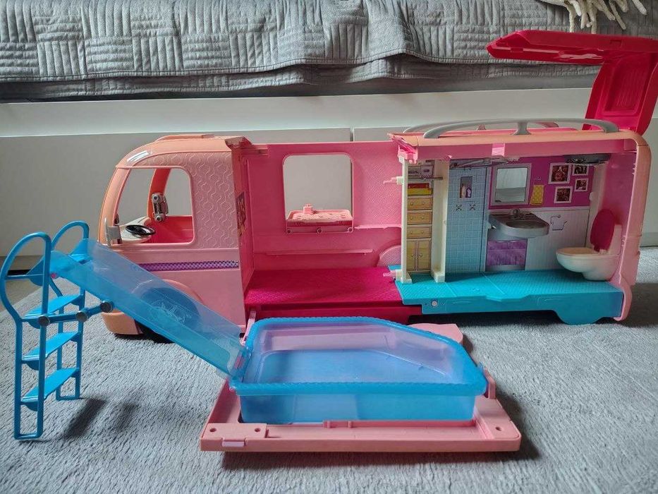 Barbie FBR34 wymarzony kamper Barbie