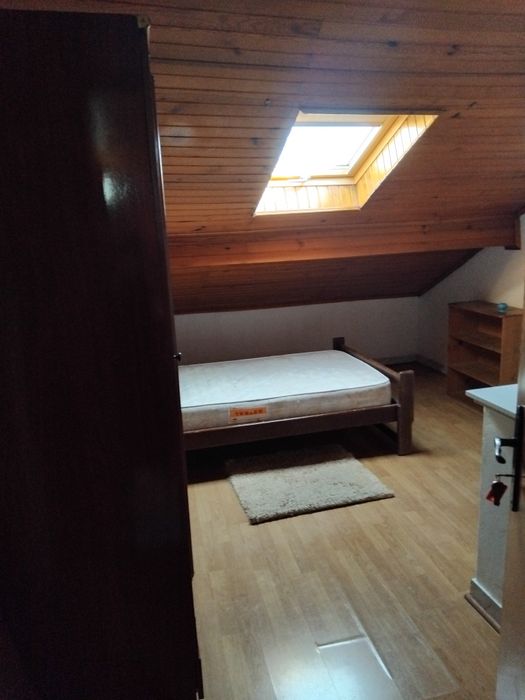 Arrenda- se quarto em  Coimbra