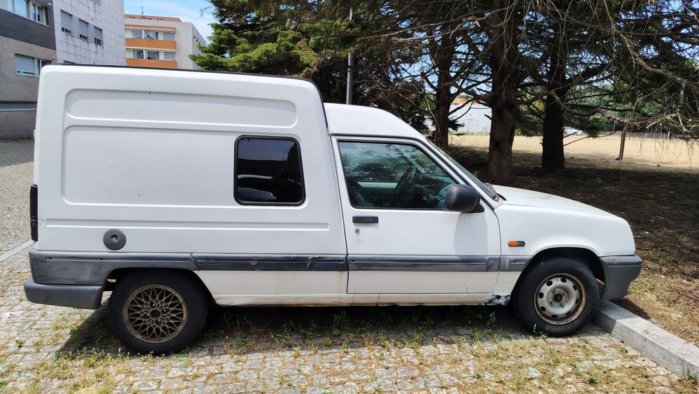 Vende /Troca Renault Express 1.9 Diesel