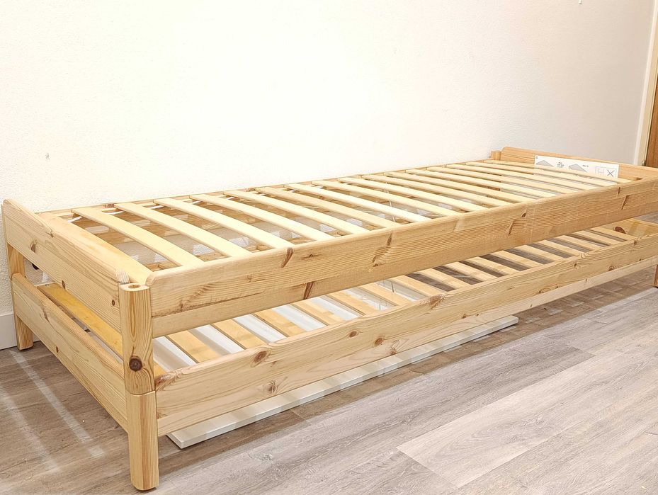 Cama IKEA empilhável
