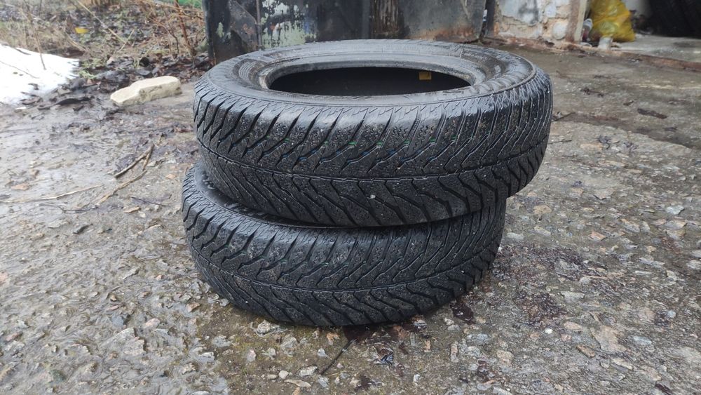 Продам два ската 165 70 13