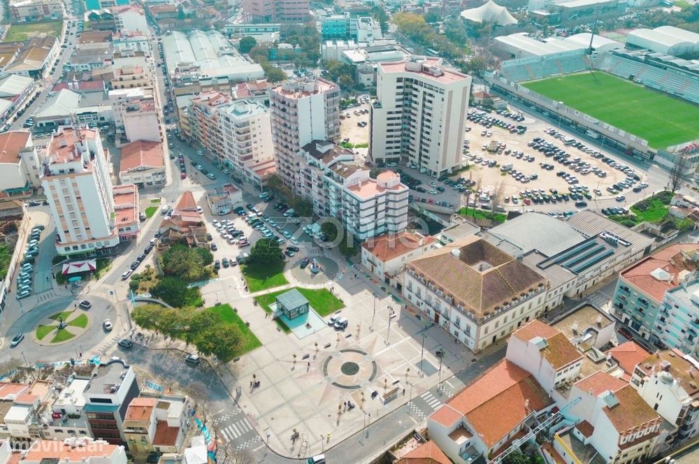 Loja Comercial na Zona Ribeirinha – Portimão