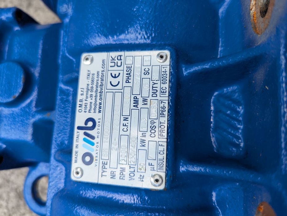 Вибратор площадочные глубинные