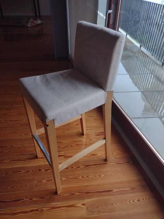 IKEA Bancos altos tipo bar quase novos