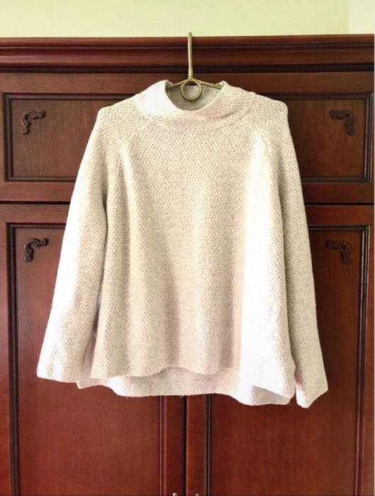 827. r.M.  Mango. Wool blend. Półgolf. Kremowy/beżowy sweter ciepły
