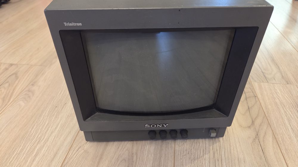 Retro monitor crt Sony PVM 9040ME Banino • OLX.pl