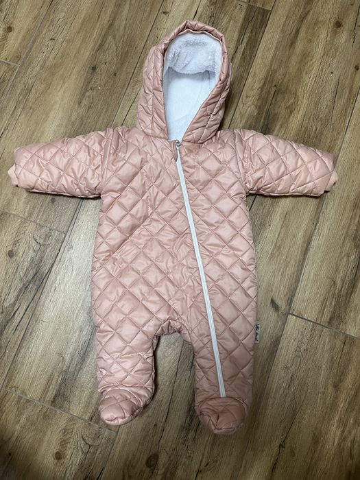 Комбінезон 0-3місяці  весна осінь та шапочка