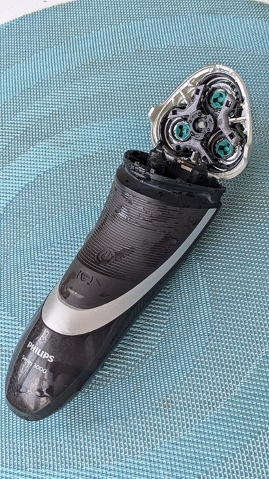бритва Philips series 3000
