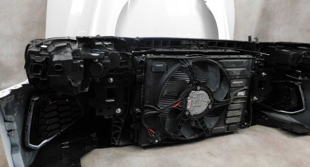 Бампер капот крыло фары комплект Audi A3 8V 8Y USA EU Разборка