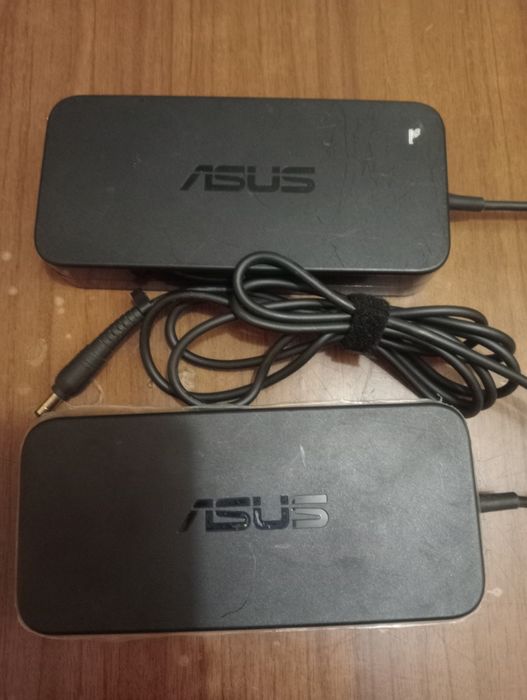 Блок живлення ASUS 19.5V 9.23 Ампера