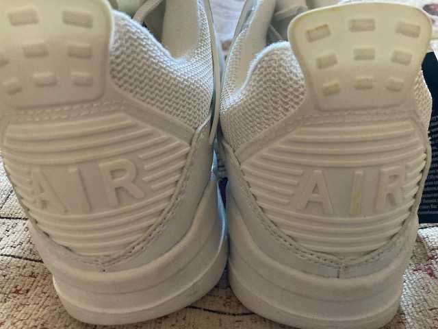кроссовки    Basket  Air    39  размер