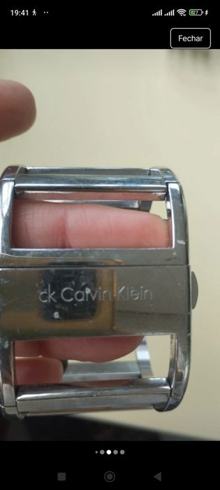 Relógio de senhora Calvin Klein, sem pilha. Bracelete larga super gira