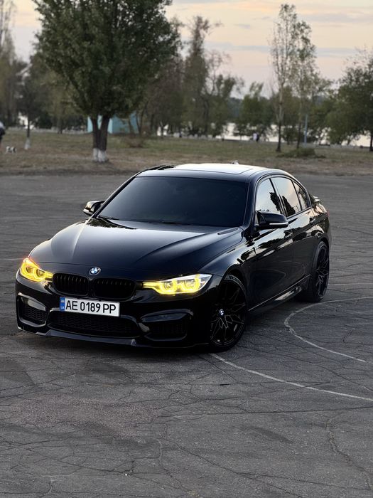 BMW 328i Xdrive 2016