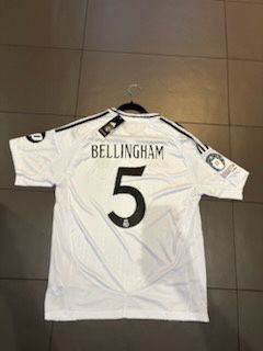 Koszulka Real Madryt z i UEFA i z nazwis kiem