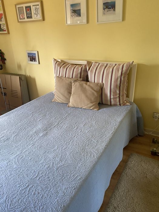 Cama de corpo e meio + Colchão