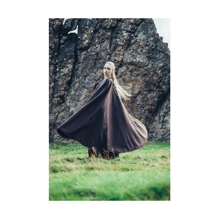 Płaszcz średniowieczny bez kaptura brązowy -VM