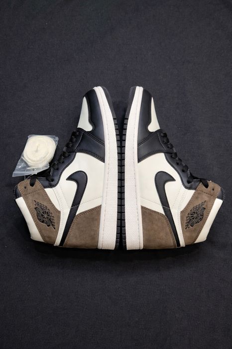 Air Jordan 1 Mocha