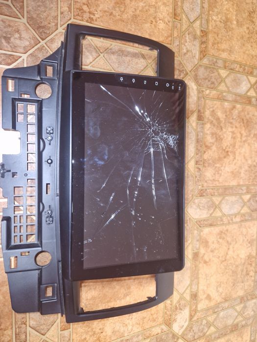 Андроид планшет 10 для авто 4/32 /8 ядер