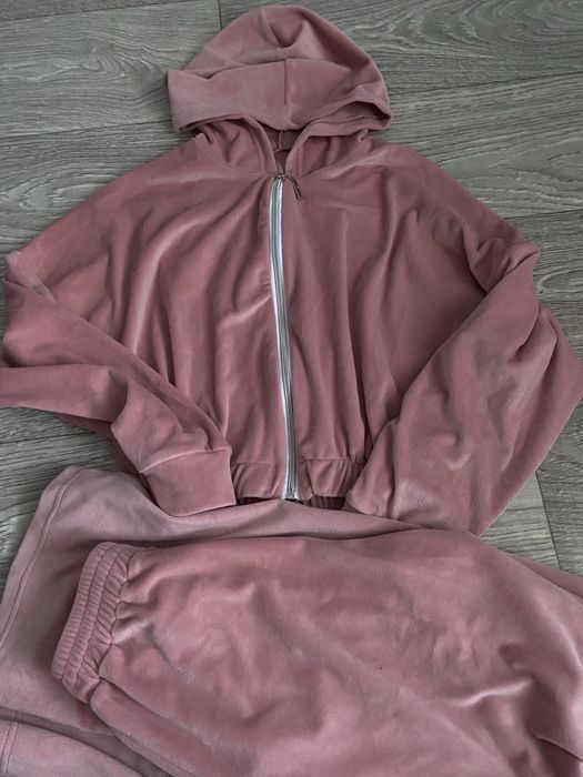 Спортивний костюм велюровий