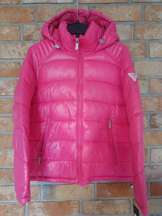 Kurtka damska Guess XS, S, M, L w różowym kolorze