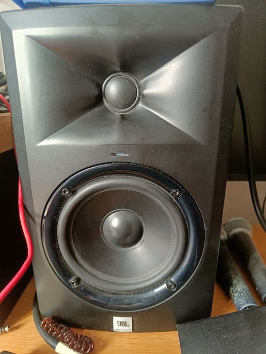 JBL LSR305 (par) Monitores de estudio