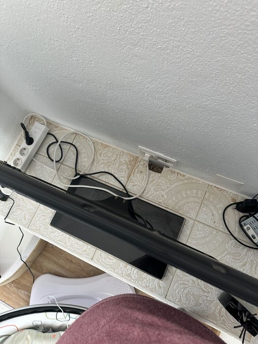 Televisão LG com comando e óculos 3D