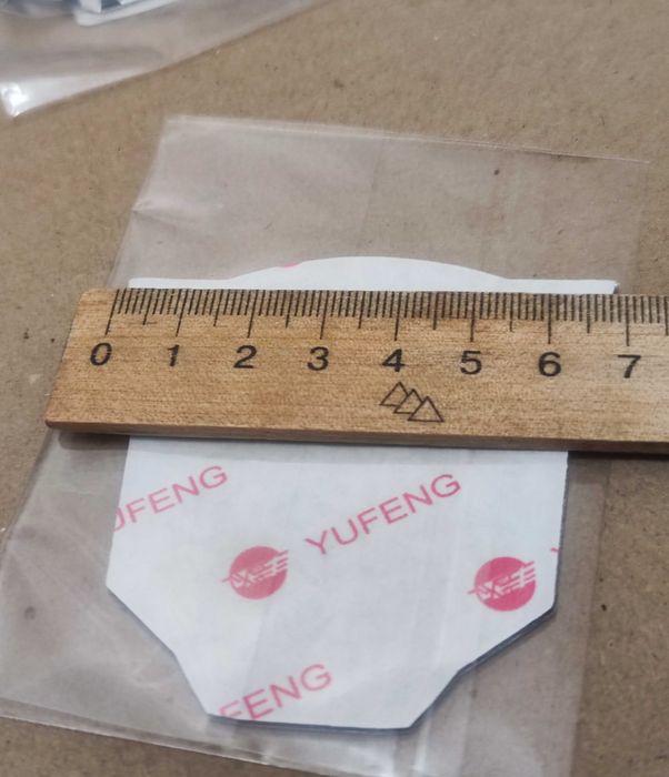 Наклейка емблема значок логотип трансформер металева 7х7см