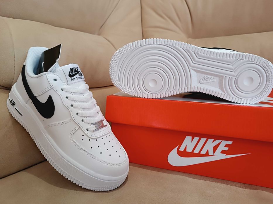 Жіночі кросівки nike air force 1 (2 кольори)