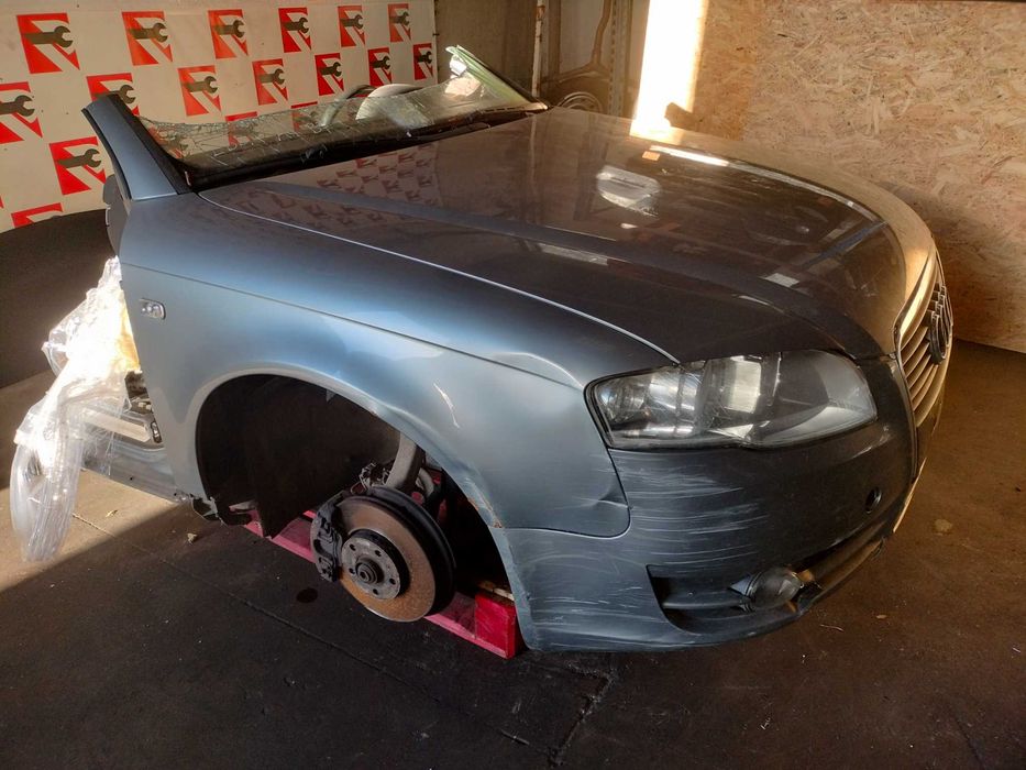 Frente Completa Audi A4 B7 2.0 TDi 2007 com alguns danos #E83