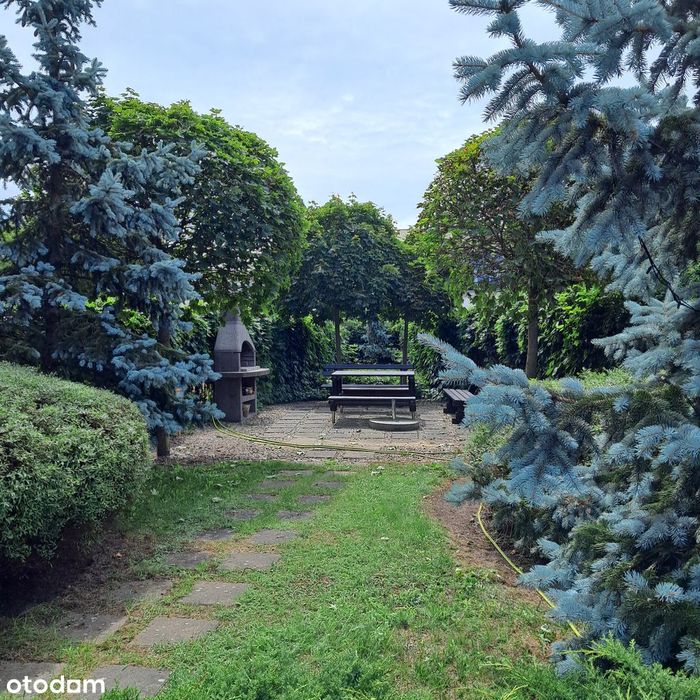 Nowoczesne mieszkanie z ogródkiem w apartamentowcu w Toruniu