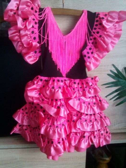 Śliczna sukieneczka