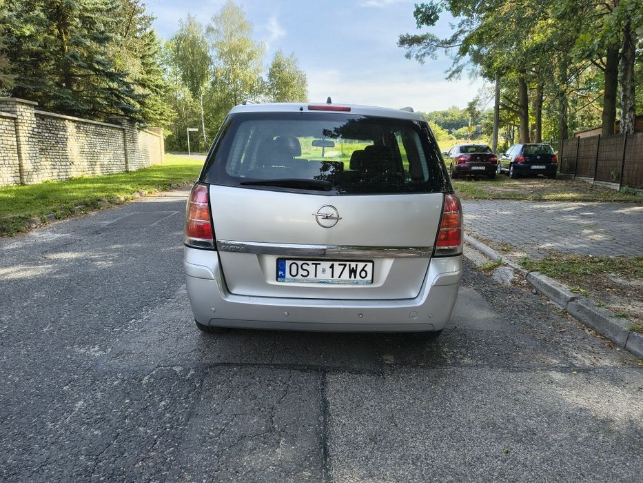 Opel Zafira LPG climatronic tempomat podgrzewane fotele 7 osób