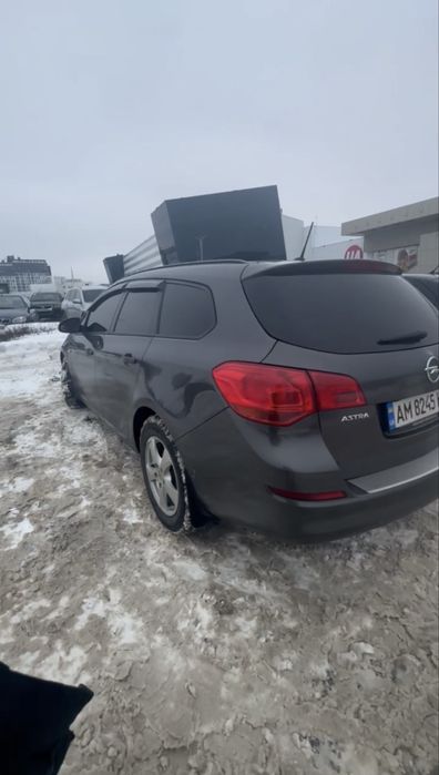 Opel astra sport taurer 1.7cdti