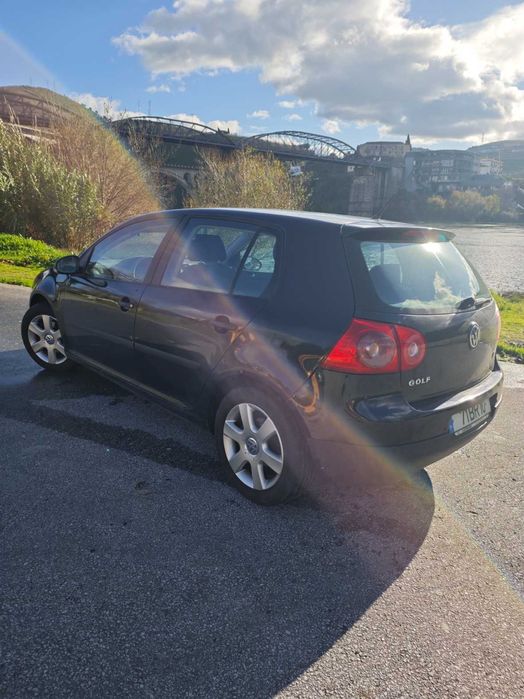 Volkswagen Golf V Usado