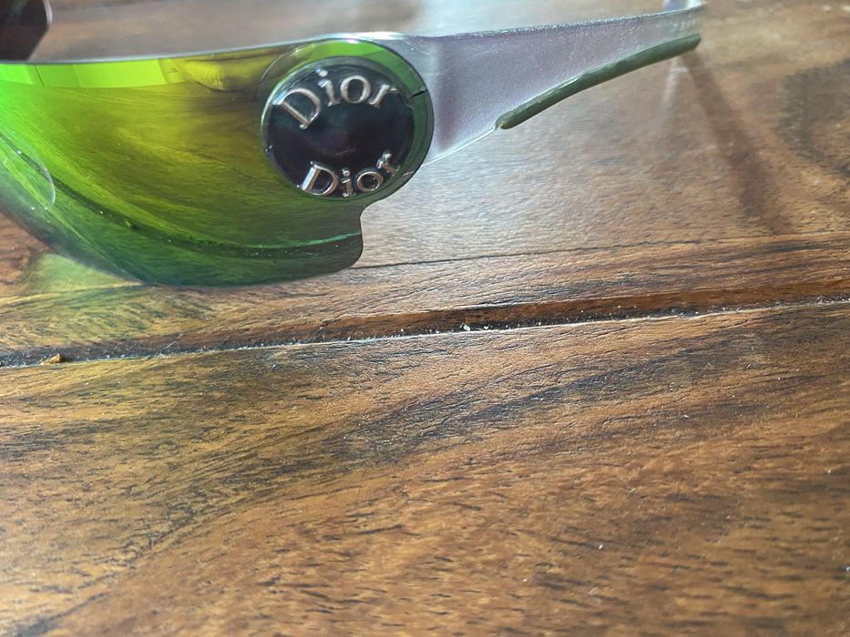 Óculos de sol desportivos da marca Dior - Novos