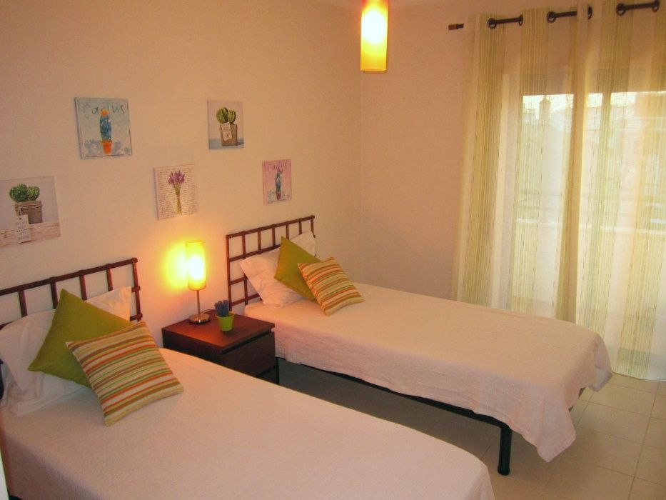 OPORTUNIDADE- Apt T2 - Algarve, Pêra (zona central)- alugo férias