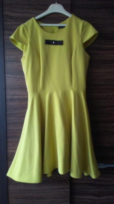 Sprzedam suknię 40zł