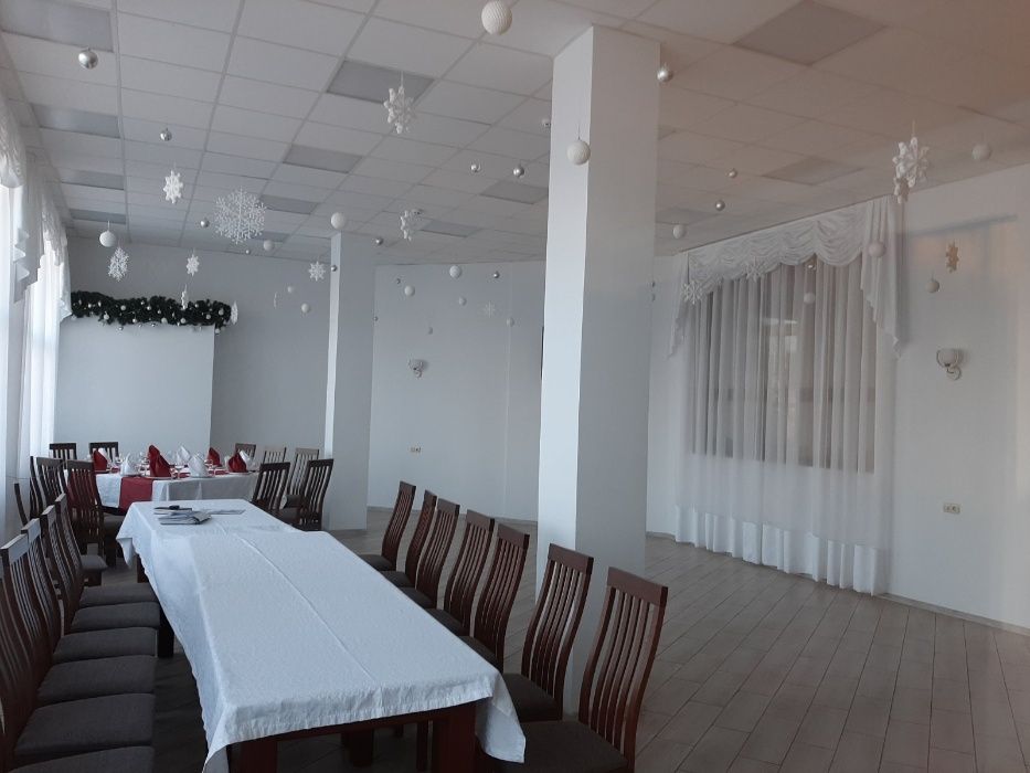 Готельно-ресторанний комплекс, Велика Окружна, фасад