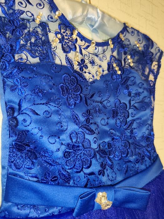 Бальне плаття для дівчинки