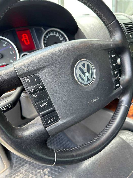 Volkswagen  Tuareg 2008р з оригінальним пробігом, не фарбований