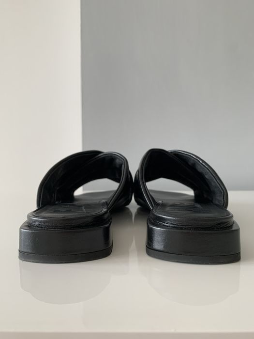 Furla 37 klapki skóra czarne