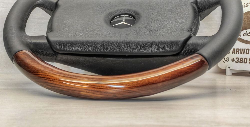 Инкрустация шпонированых вставок в руль