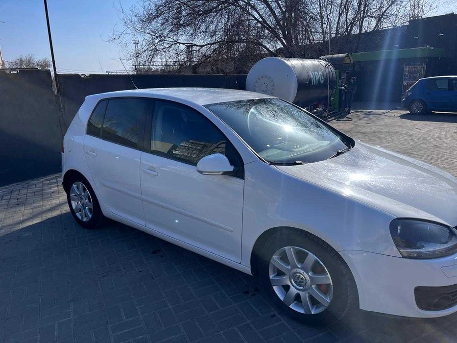 Volkswagen GOLF 5 GT