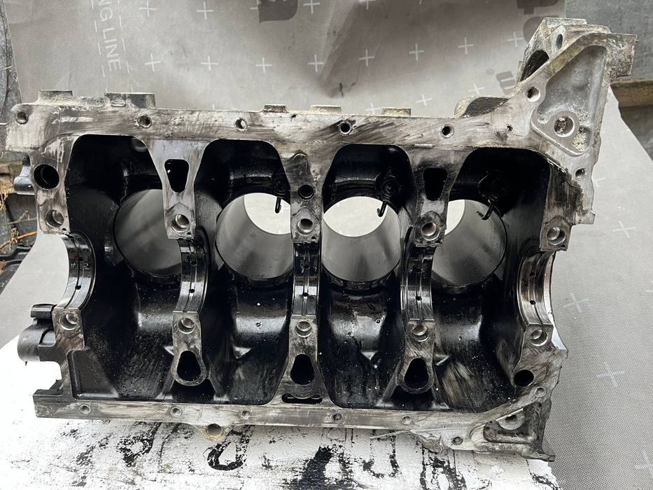 Блок двигуна honda accord 2.2. i-cdti n22a1