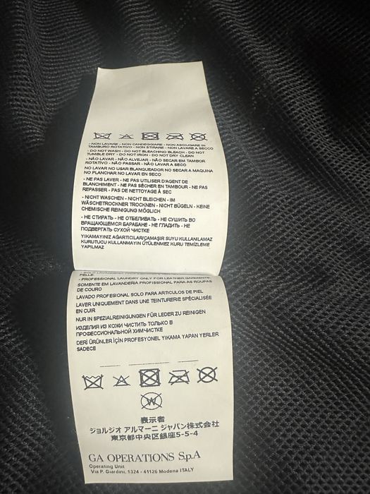 Продам куртка Армани оригинал!!!