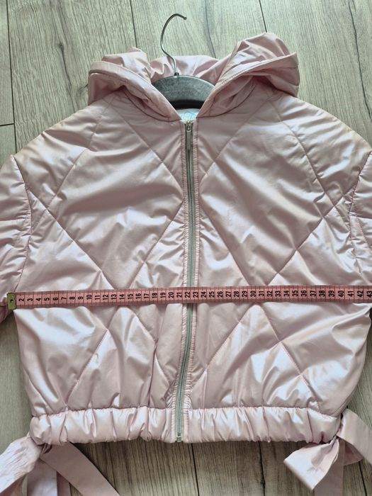 Куртка + кепка на дівчинку